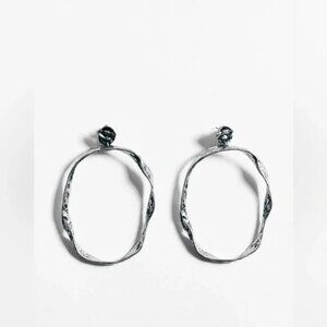 ZARA IRREGULAR HOOP EARRINGS LIMITED EDITION NWT ✨✨✨✨ Celeb style